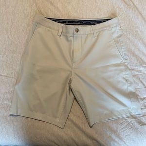 VINEYARD VINES Links Shorts
